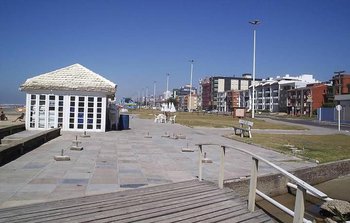 Apartamento charmoso na beira mar de Capão da Canoa Apartamento Exterior foto